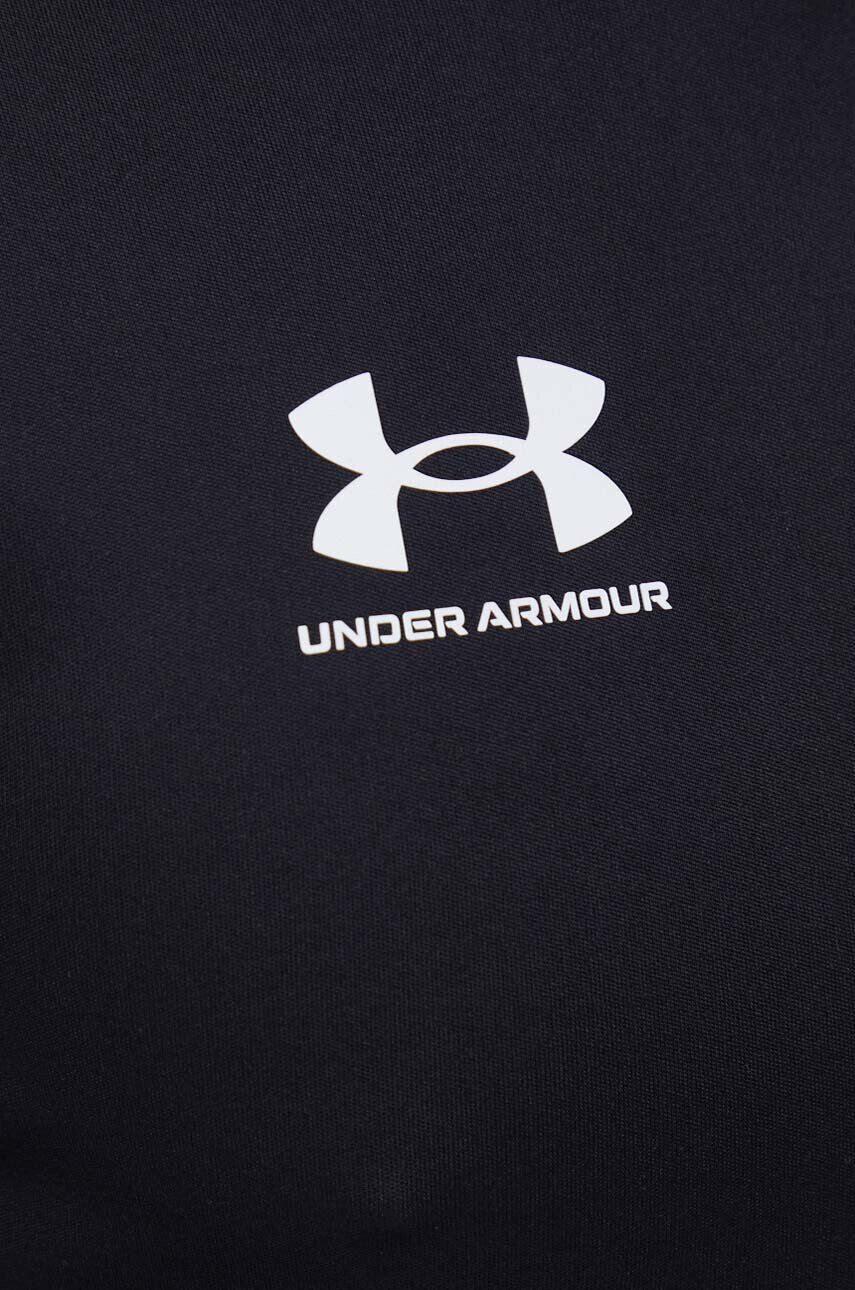 Under Armour Тениска за трениране Challenger в черно с изчистен дизайн - Pepit.bg