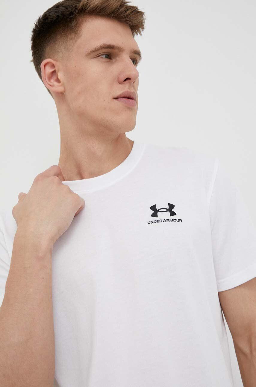 Under Armour Тениска за трениране Logo Embroidered в бяло с изчистен дизайн - Pepit.bg