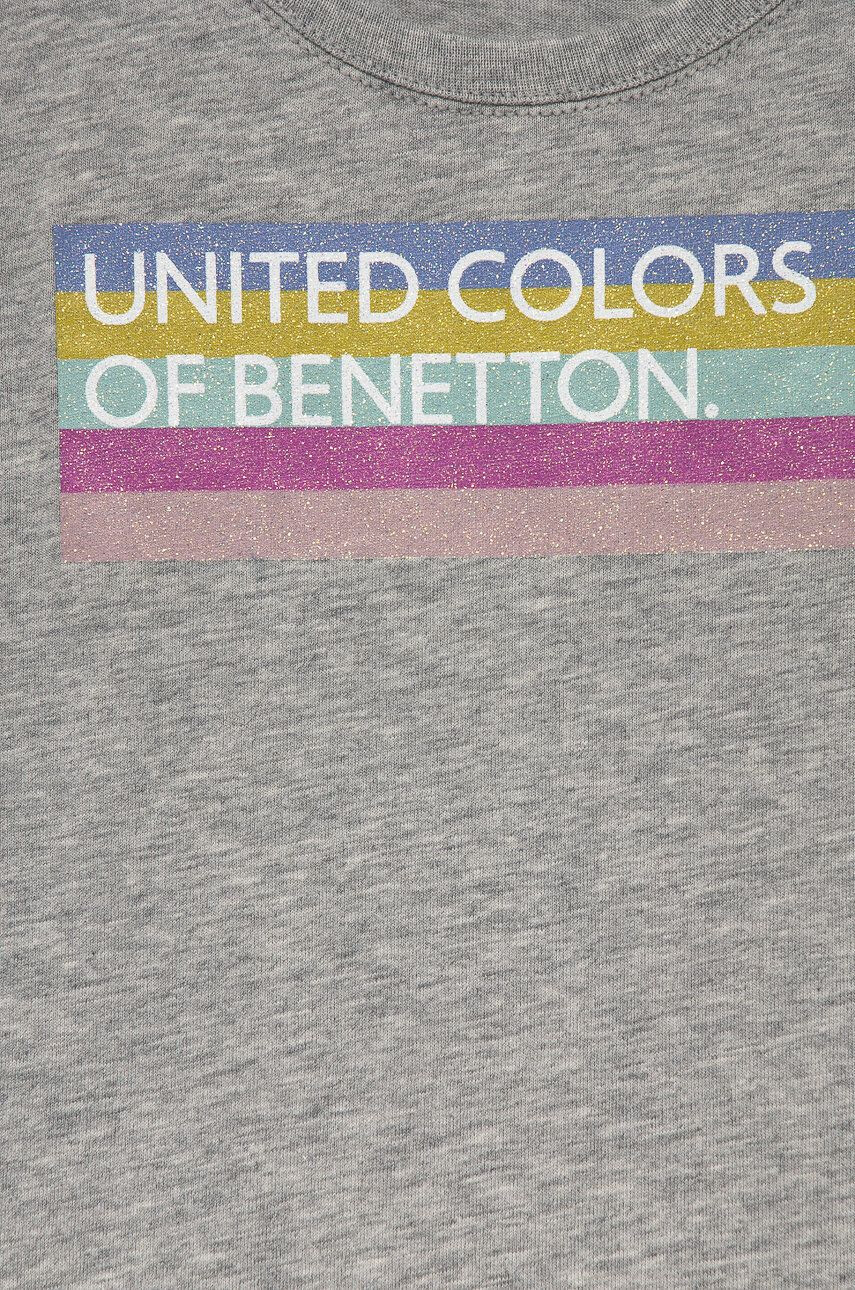 United Colors of Benetton Детска памучна тениска в тъмносиньо с десен - Pepit.bg