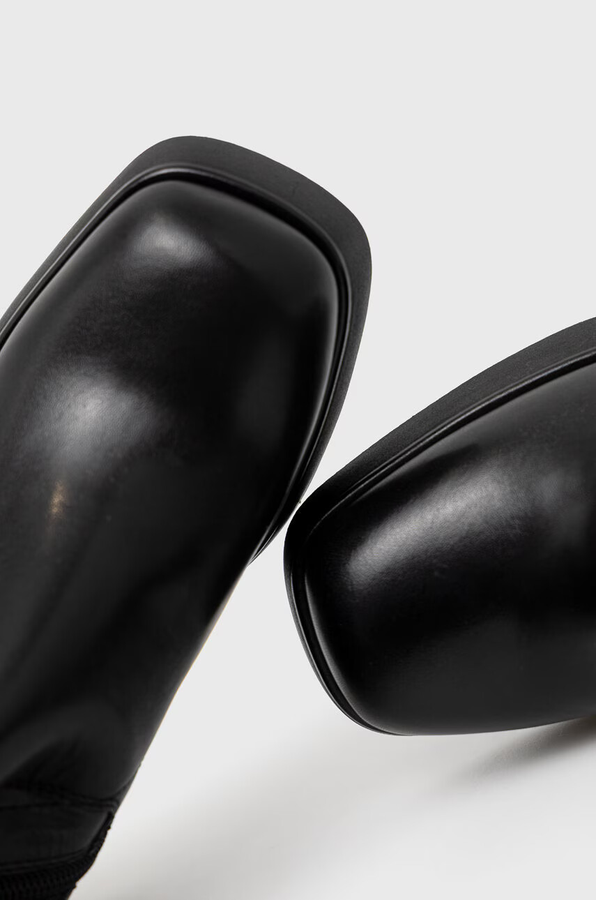 Vagabond Shoemakers Боти Brooke дамски в черно с висок ток - Pepit.bg