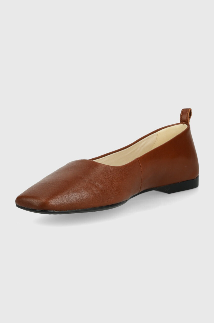 Vagabond Shoemakers Кожени балеринки Delia в кафяво - Pepit.bg