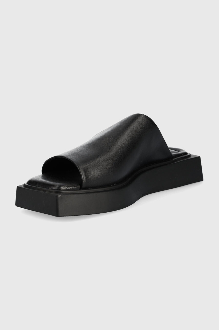 Vagabond Shoemakers Кожени чехли Evy в черно с платформа - Pepit.bg