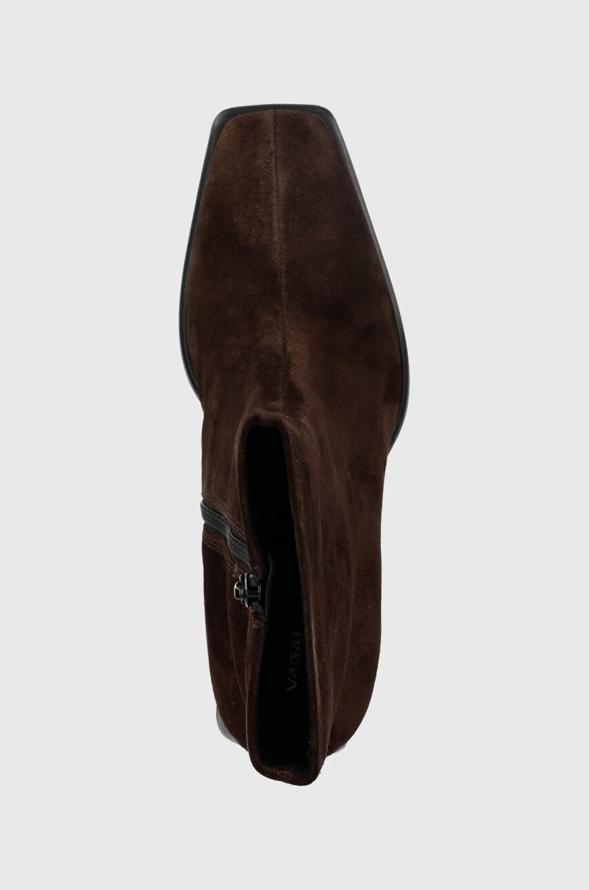 Vagabond Shoemakers Велурени боти Hedda в кафяво с висок ток - Pepit.bg
