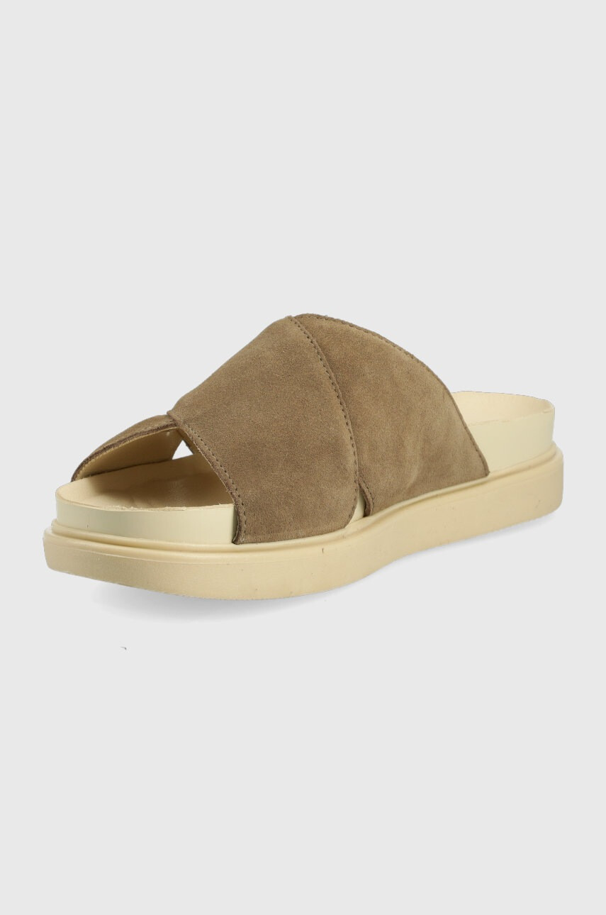 Vagabond Shoemakers Велурени чехли Erin в кафяво с платформа - Pepit.bg