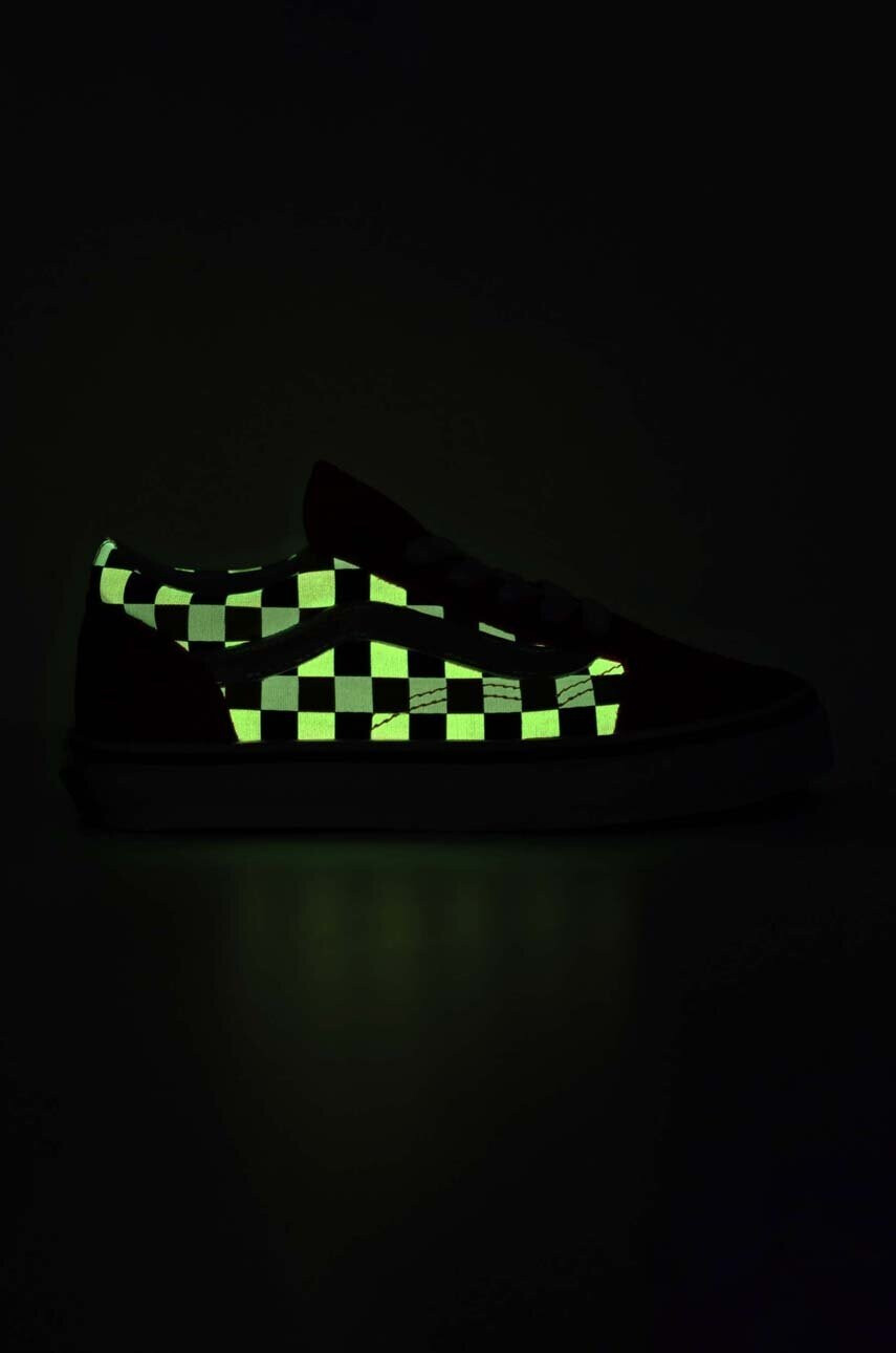 Vans Детски ниски кецове UY Old Skool GLOW MULTI в червено - Pepit.bg