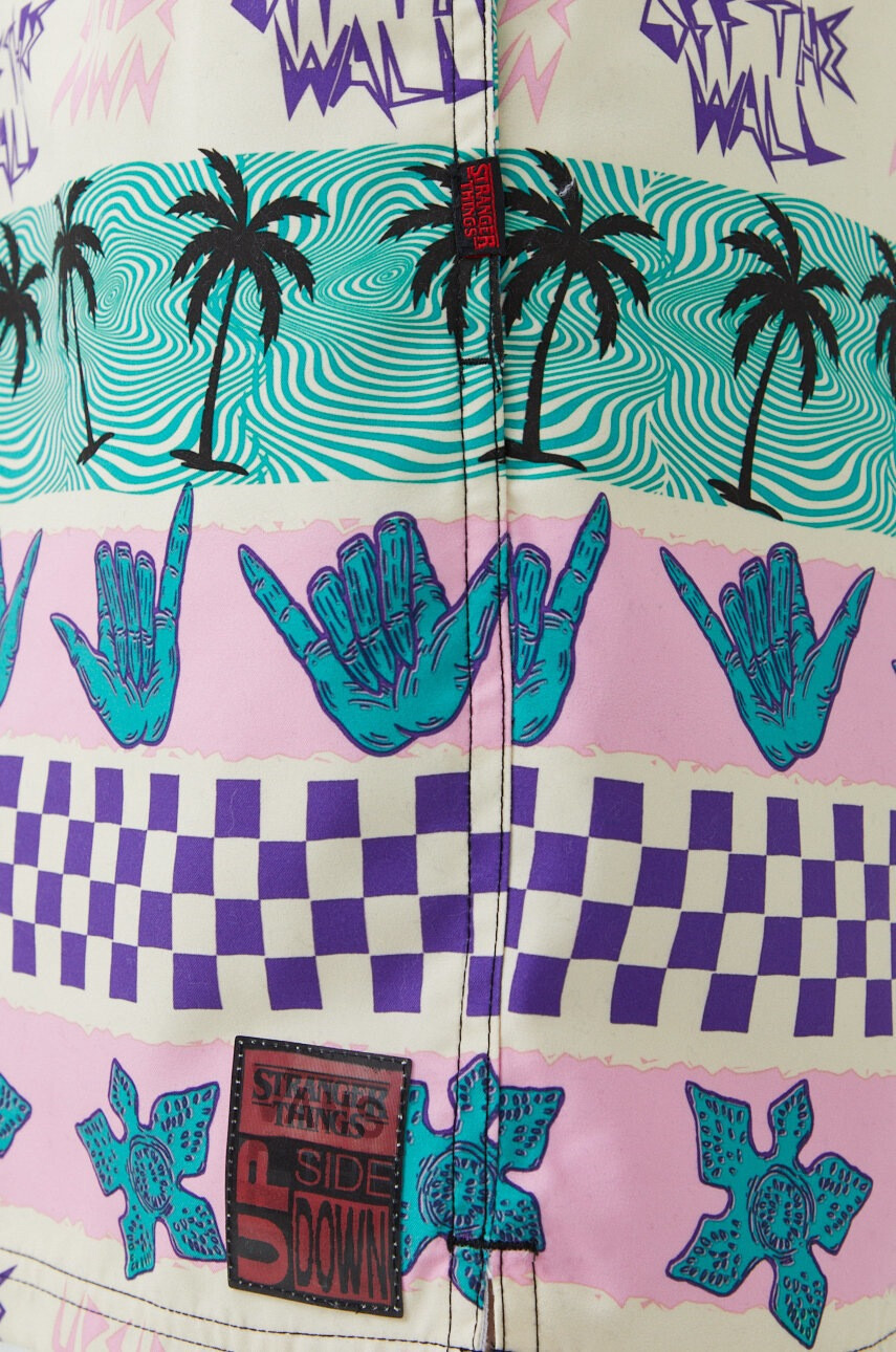 Vans Къси панталони X Stranger Things в розово - Pepit.bg