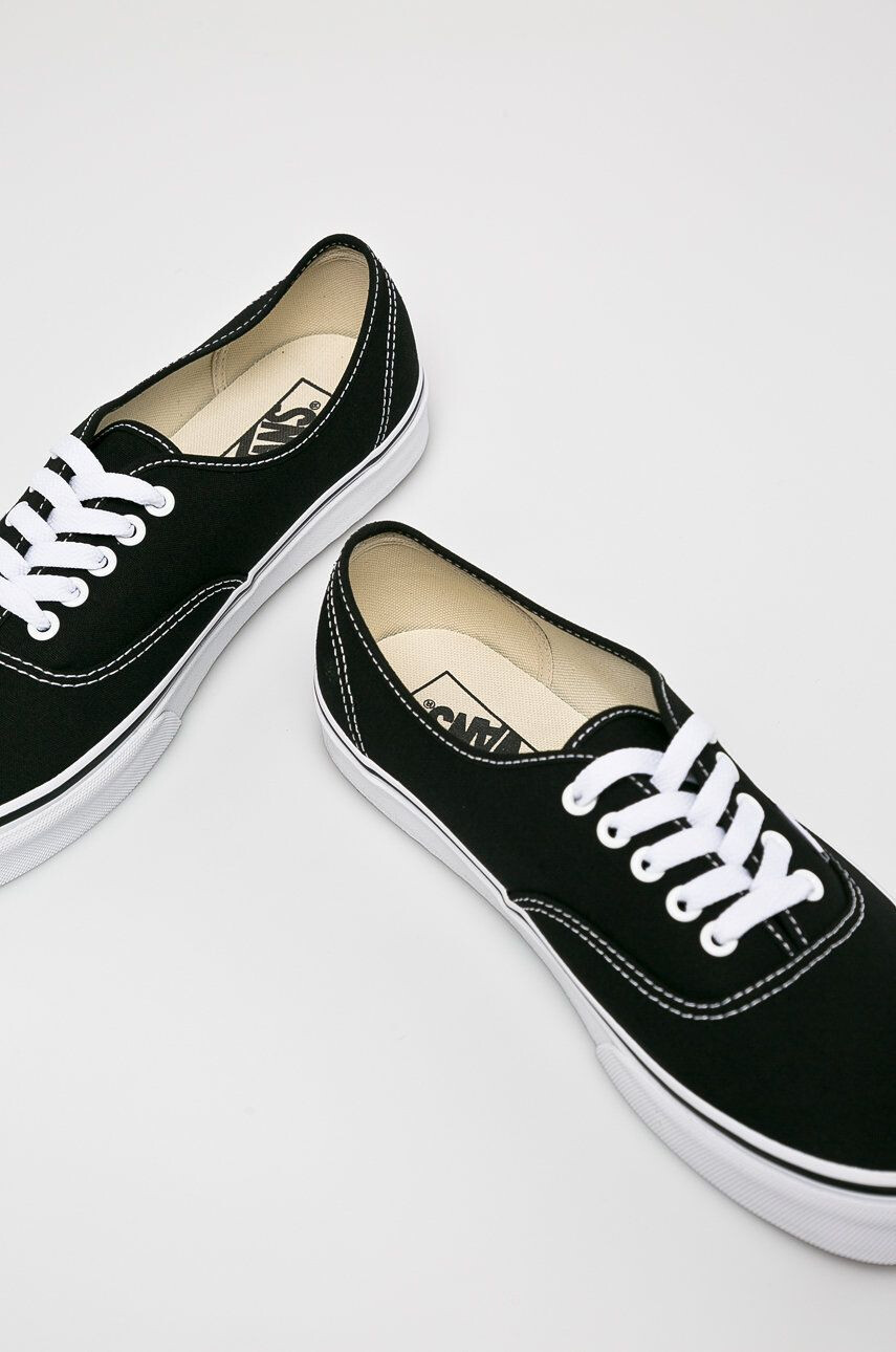 Vans Ниски кецове в черно - Pepit.bg