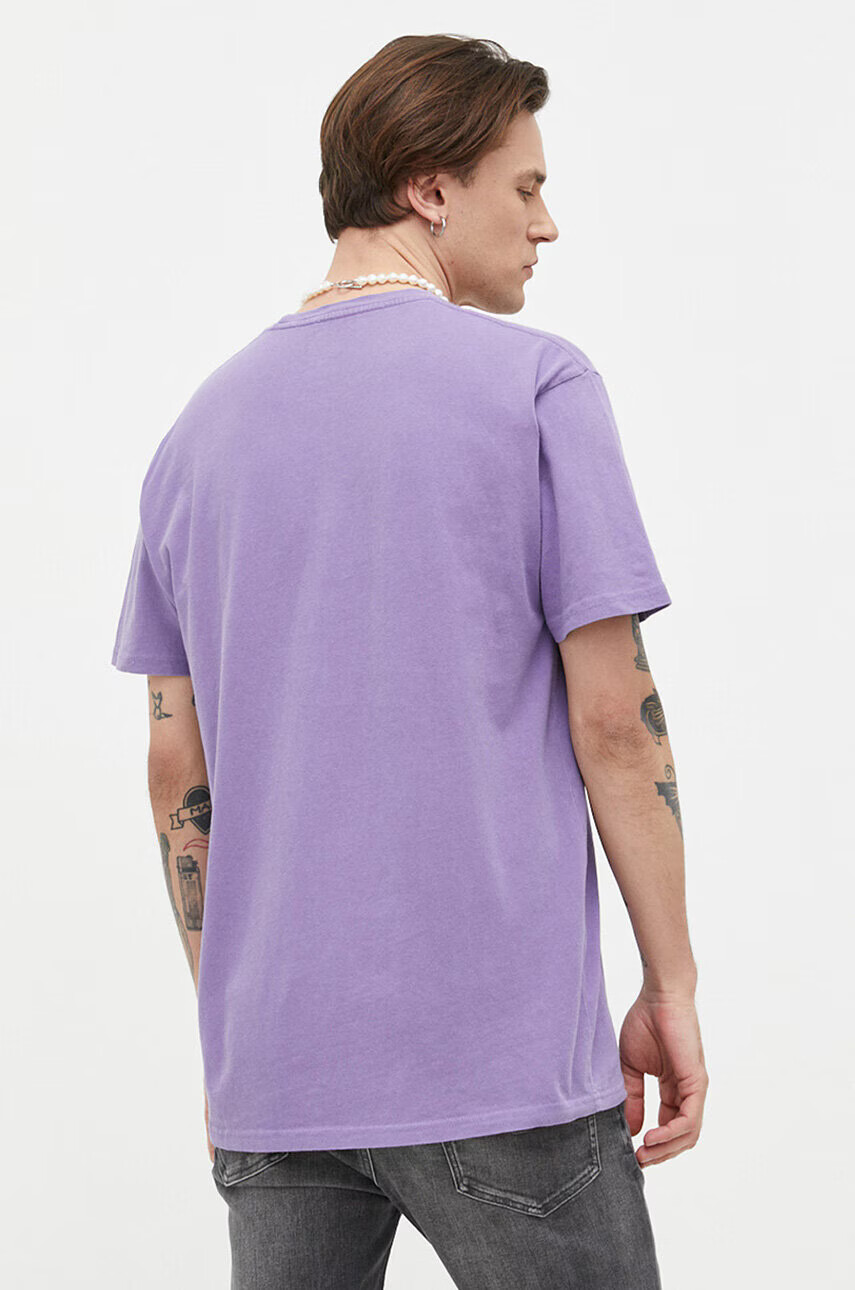 Vans Памучна тениска x One Piece в лилаво с принт - Pepit.bg
