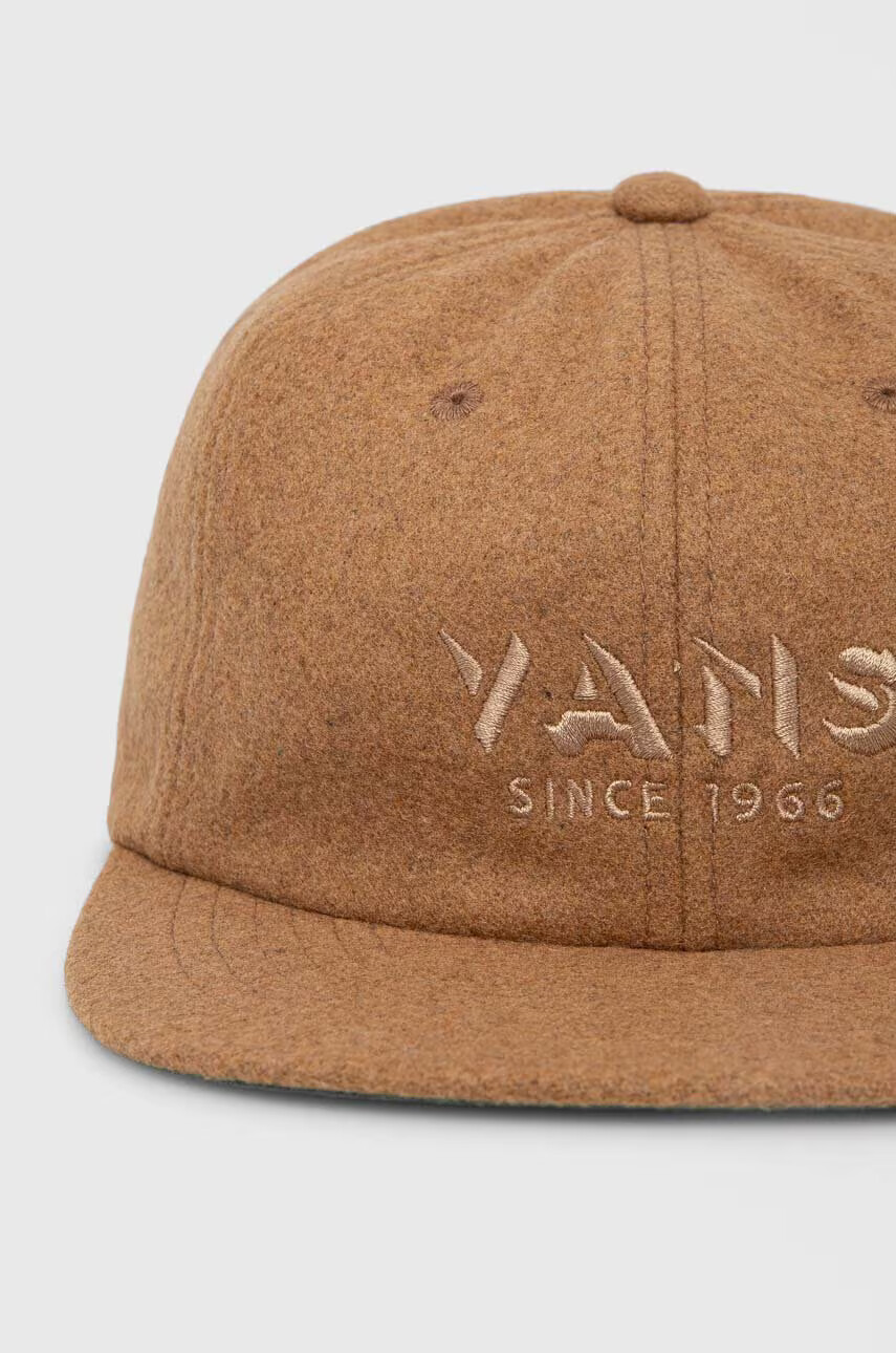 Vans Шапка с вълна в кафяво с изчистен дизайн - Pepit.bg