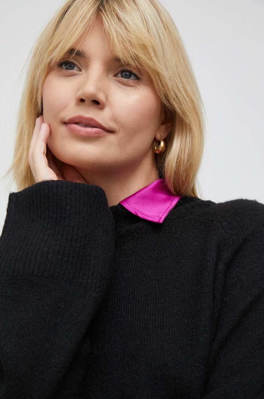 Vero Moda Пуловер дамски в черно от лека материя с ниско поло - Pepit.bg