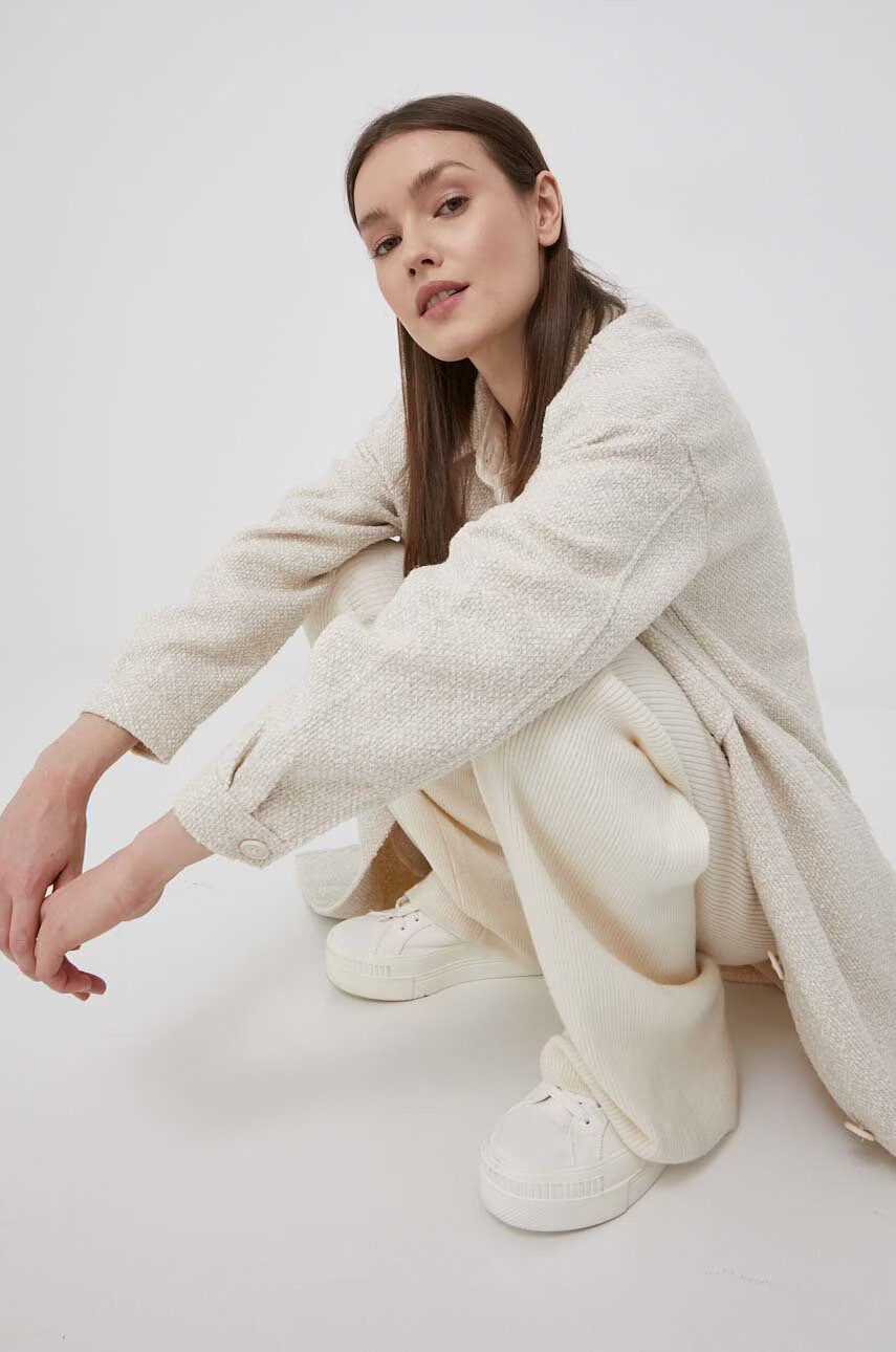 Vero Moda Риза дамска в бежово със свободна кройка - Pepit.bg