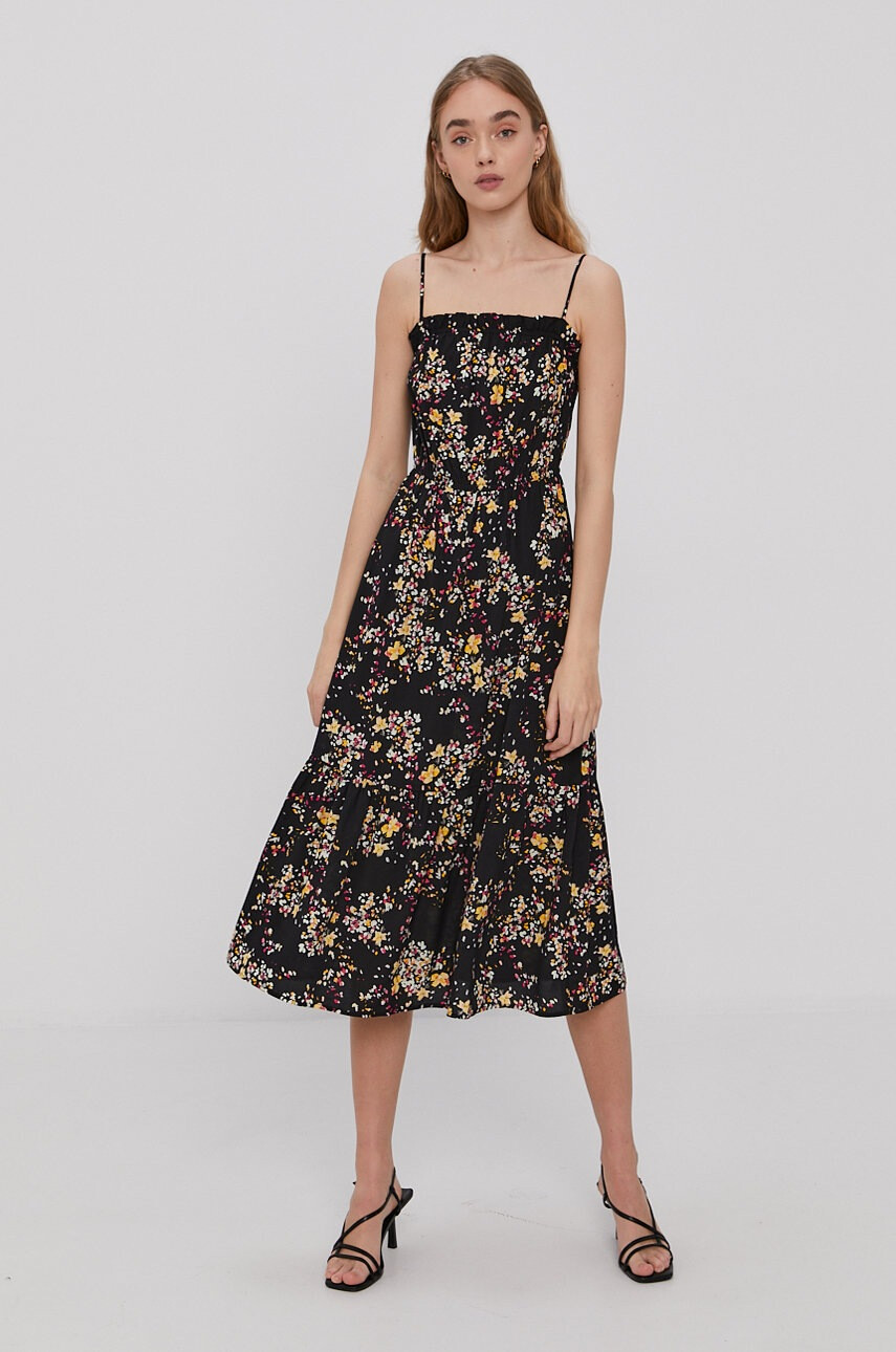 Vero Moda Рокля в розово дълъг модел разкроен модел - Pepit.bg