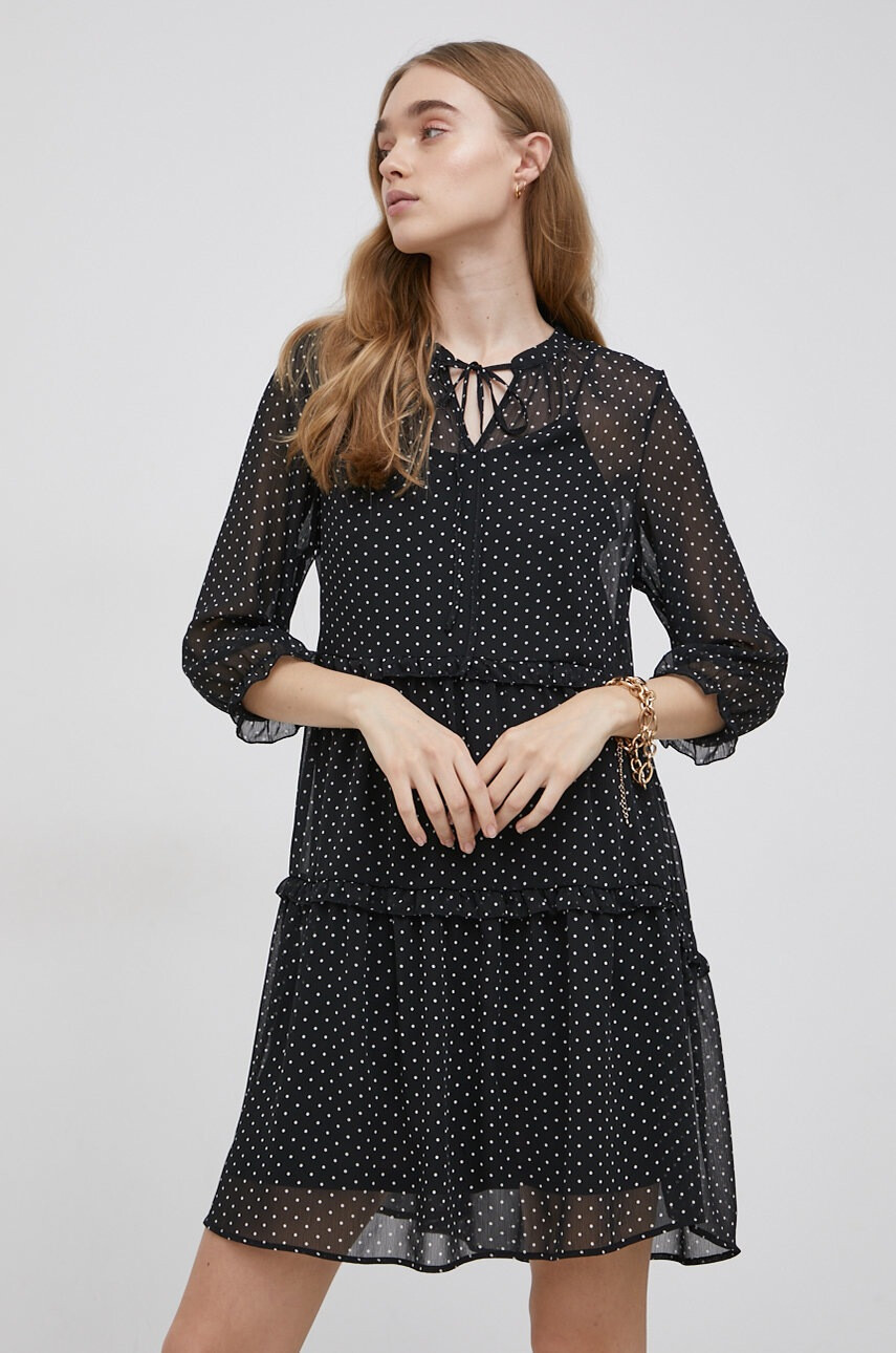 Vero Moda Рокля в черно къс модел със стандартна кройка - Pepit.bg