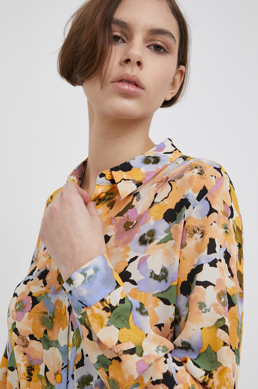 Vero Moda Рокля в зелено къс модел разкроен модел - Pepit.bg