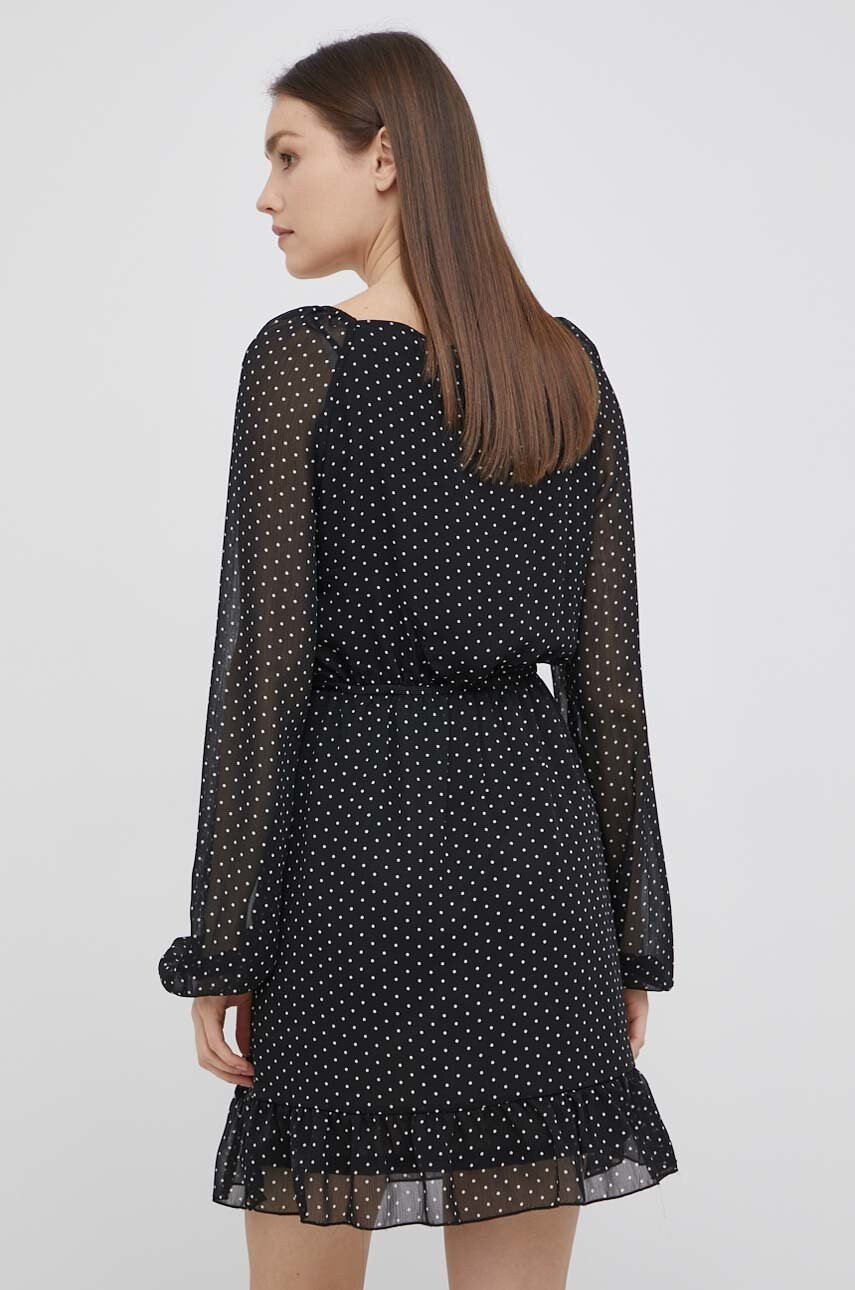 Vero Moda Рокля в черно къс модел разкроен модел - Pepit.bg