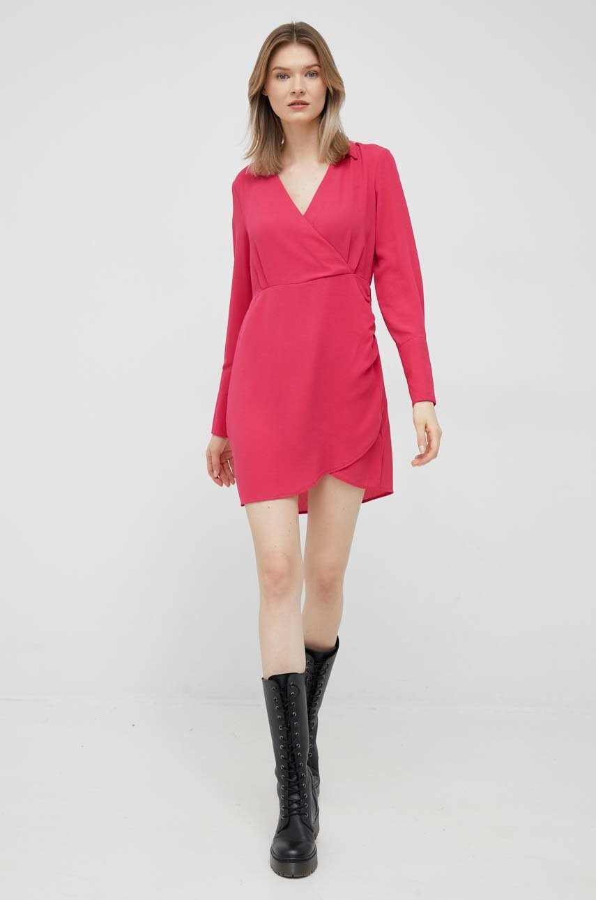 Vero Moda Рокля в розово къс модел със стандартна кройка - Pepit.bg