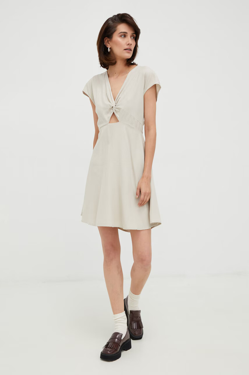 Vero Moda Рокля с лен в бежово къс модел разкроен модел - Pepit.bg