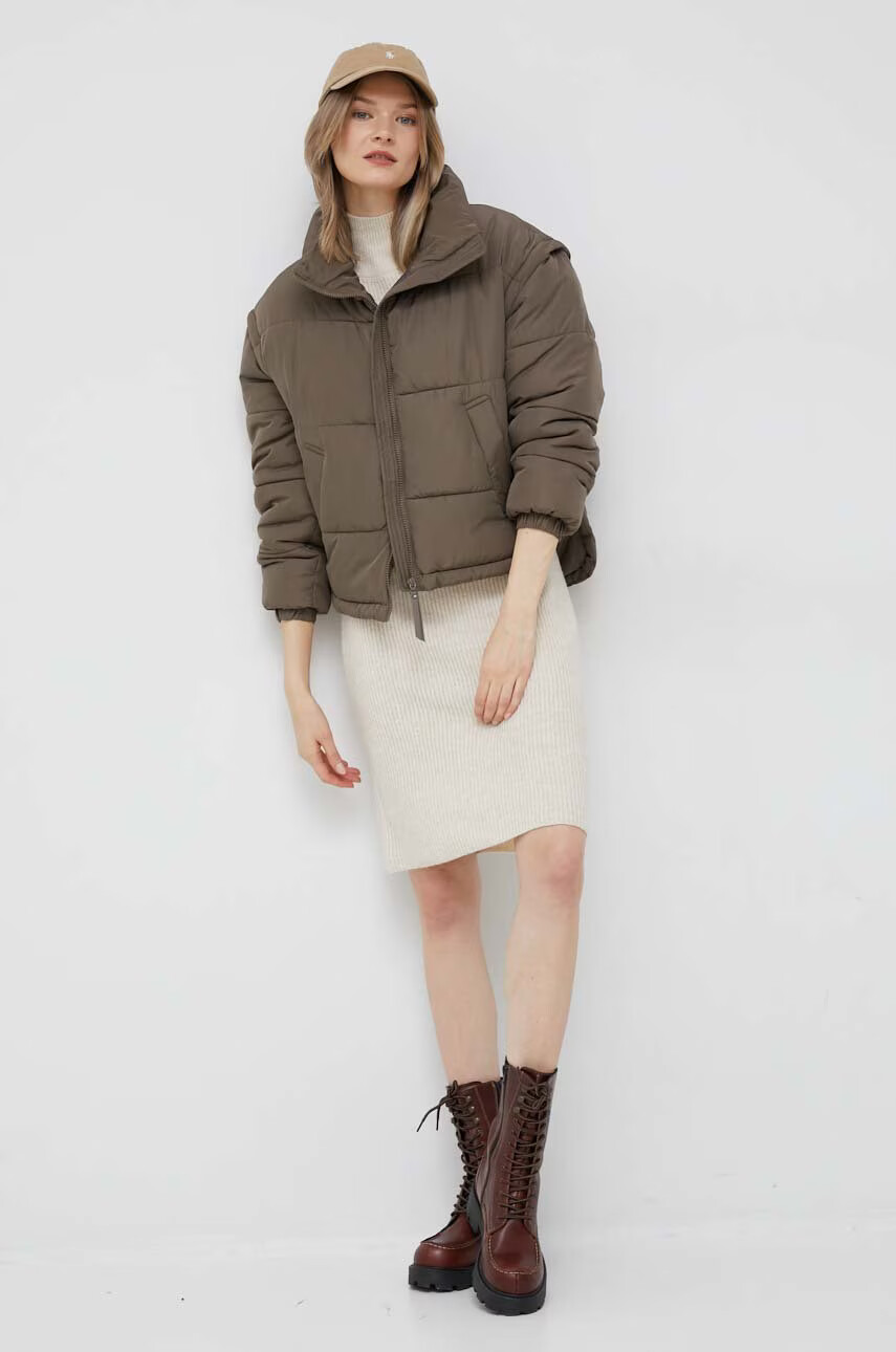 Vero Moda Яке в кафяво с преходна изолация - Pepit.bg