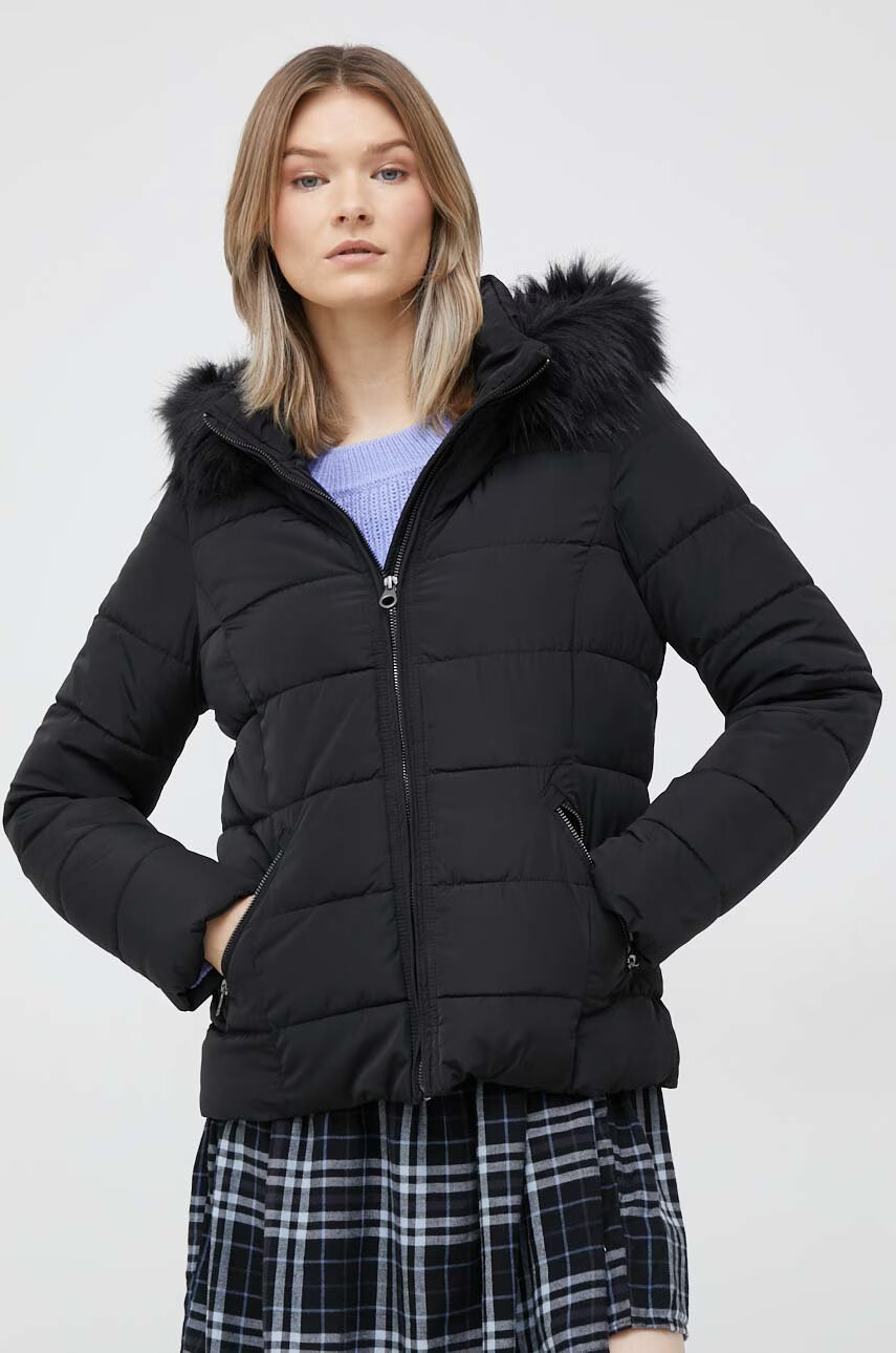 Vero Moda Яке в черно с преходна изолация - Pepit.bg