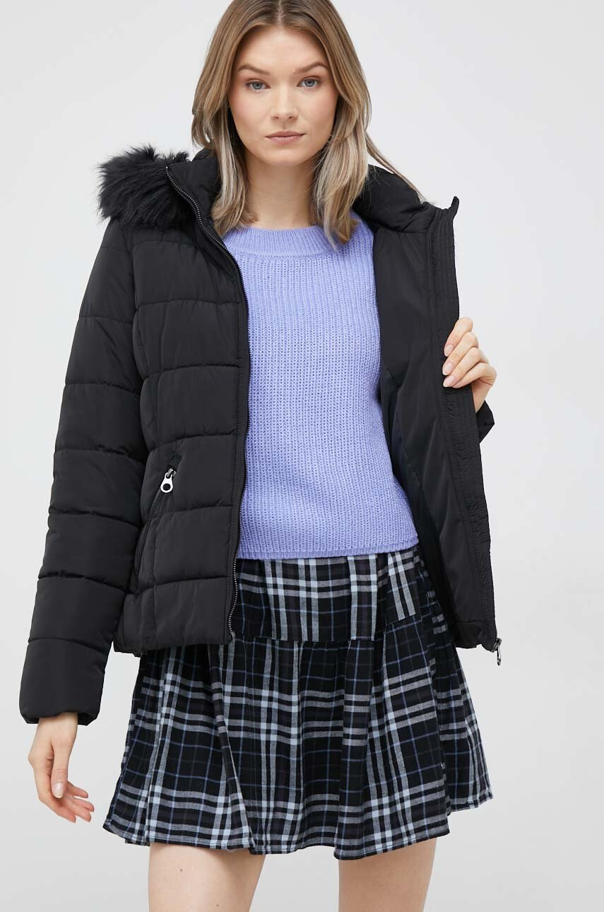 Vero Moda Яке в черно с преходна изолация - Pepit.bg