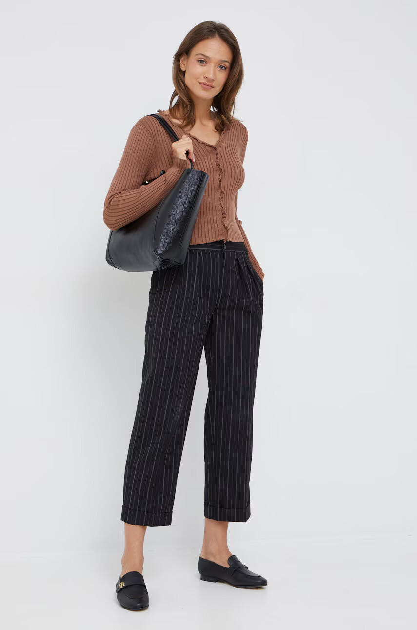 Vero Moda Жилетка в кафяво от лека материя - Pepit.bg