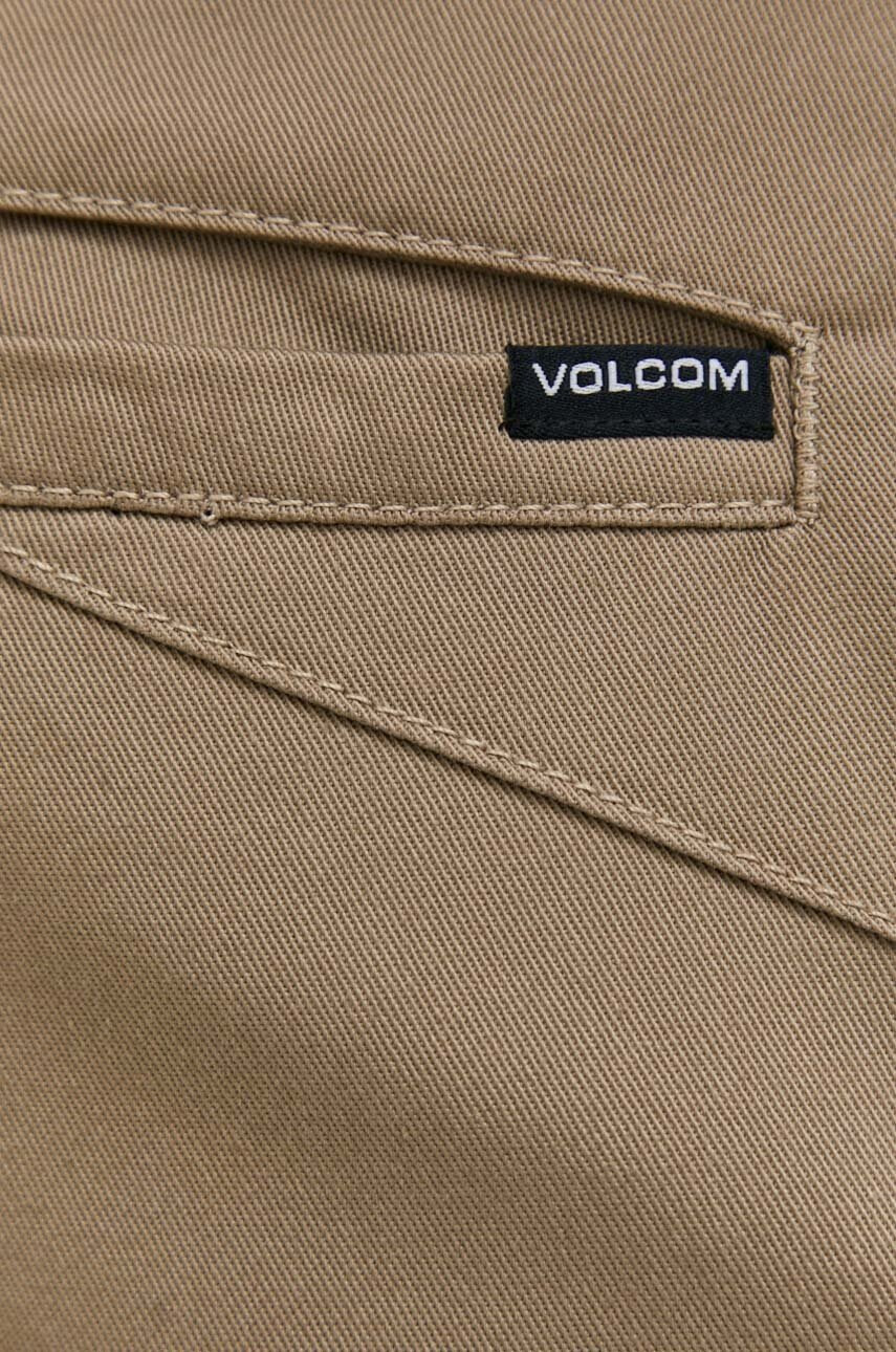 Volcom Къс панталон в бежово - Pepit.bg
