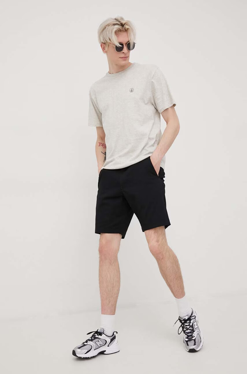 Volcom Къси панталони в черно - Pepit.bg