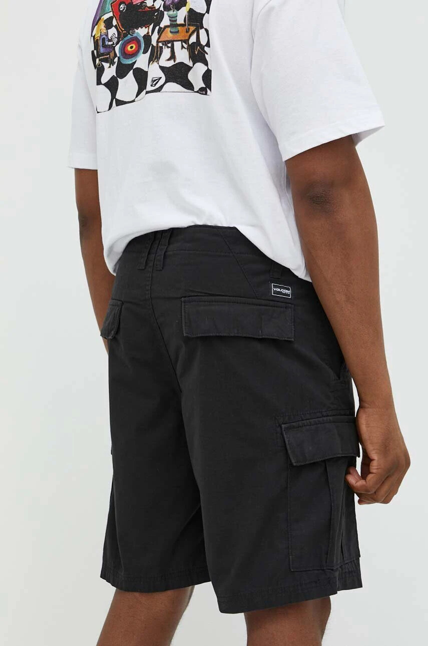 Volcom Памучен къс панталон в черно - Pepit.bg