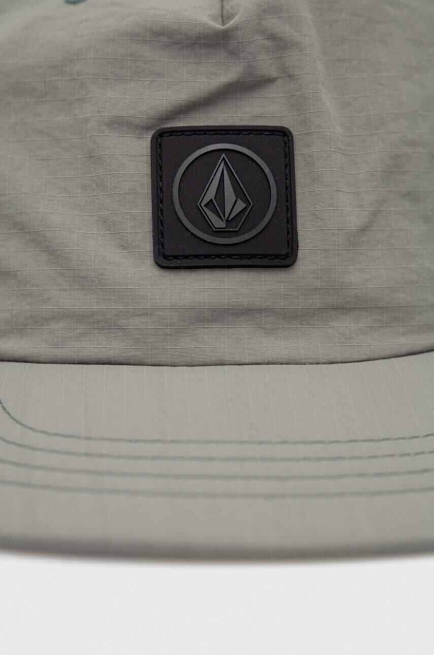 Volcom Шапка с козирка в зелено с апликация - Pepit.bg
