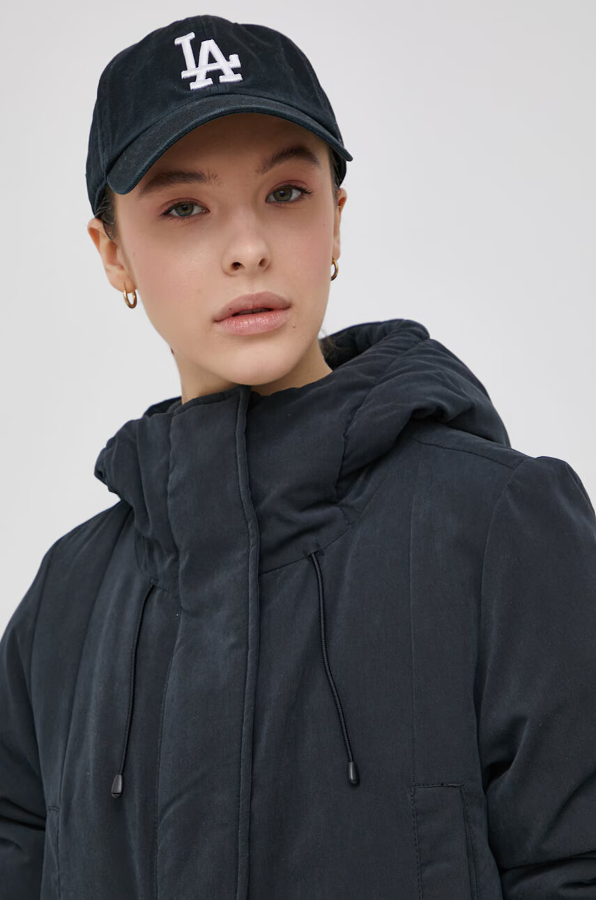 Volcom Яке в черно със зимна изолация с уголемена кройка - Pepit.bg