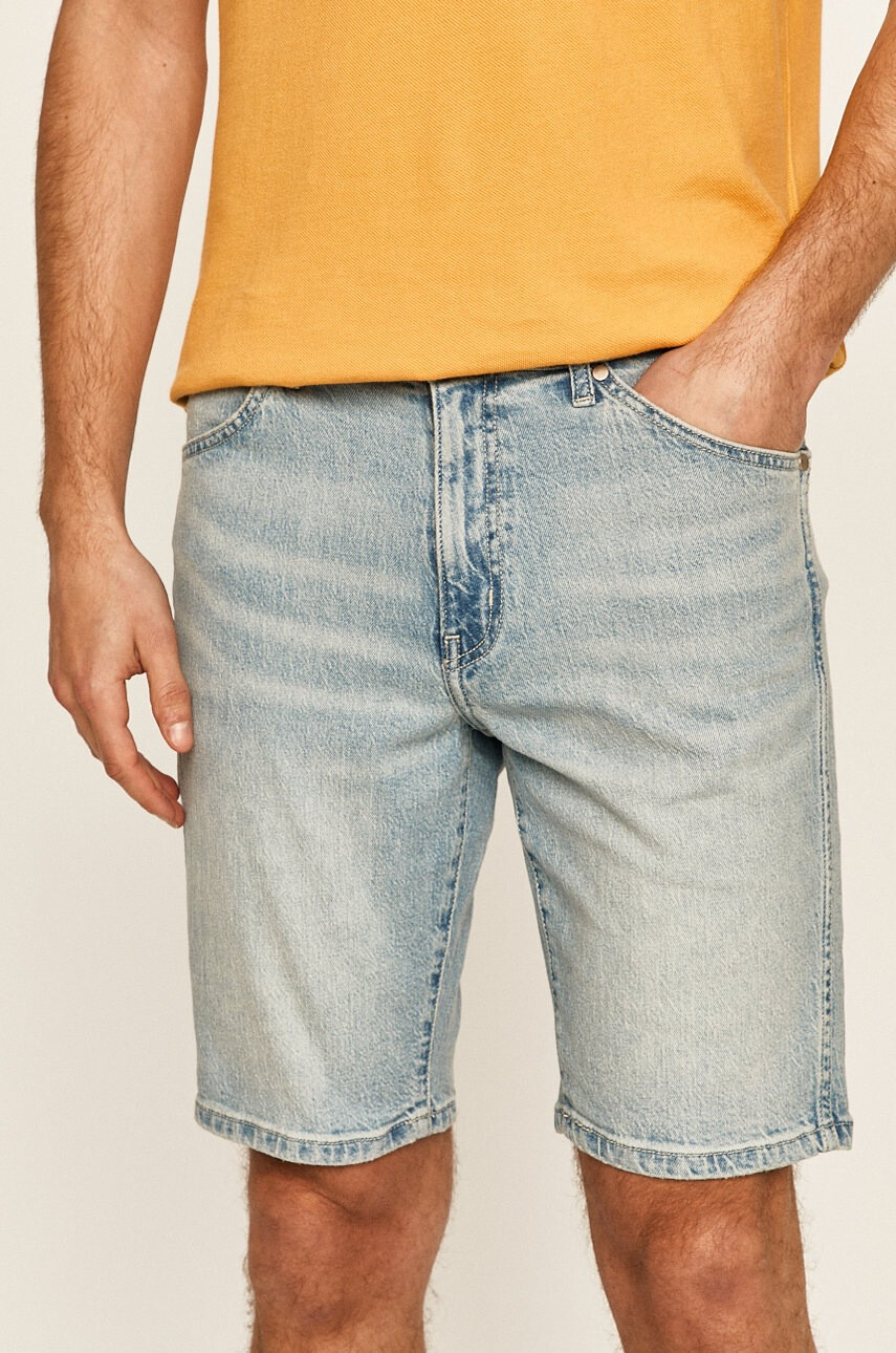 Wrangler Дънкови къси панталони - Pepit.bg