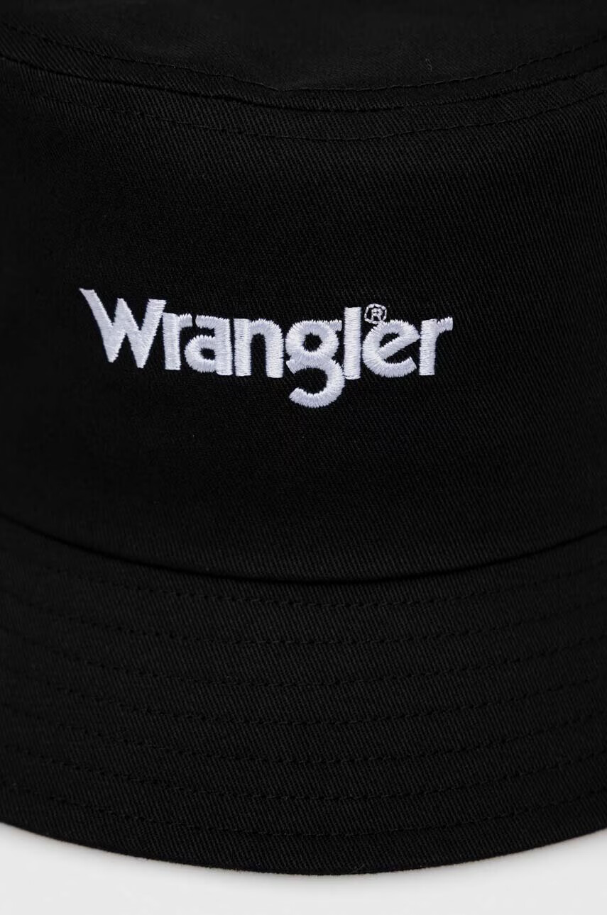 Wrangler Памучна капела в черно от памук - Pepit.bg