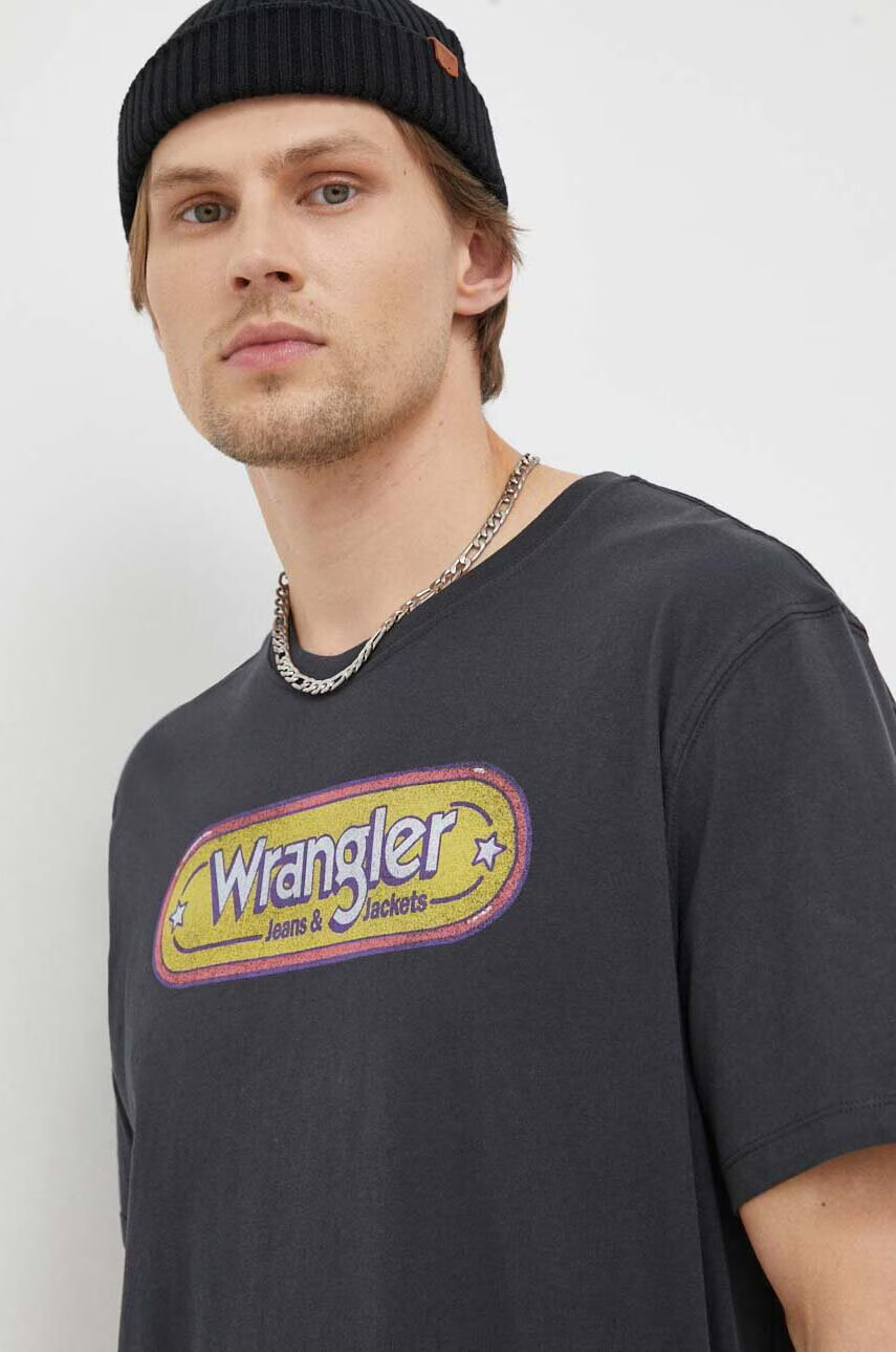 Wrangler Памучна тениска в черно с принт - Pepit.bg
