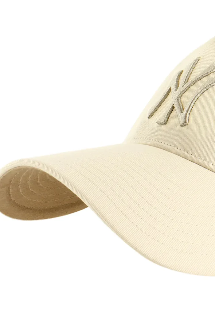47 brand Памучна шапка с козирка MLB New York Yankees в бежово BCPTN-MDTTC17GWP-NT08
