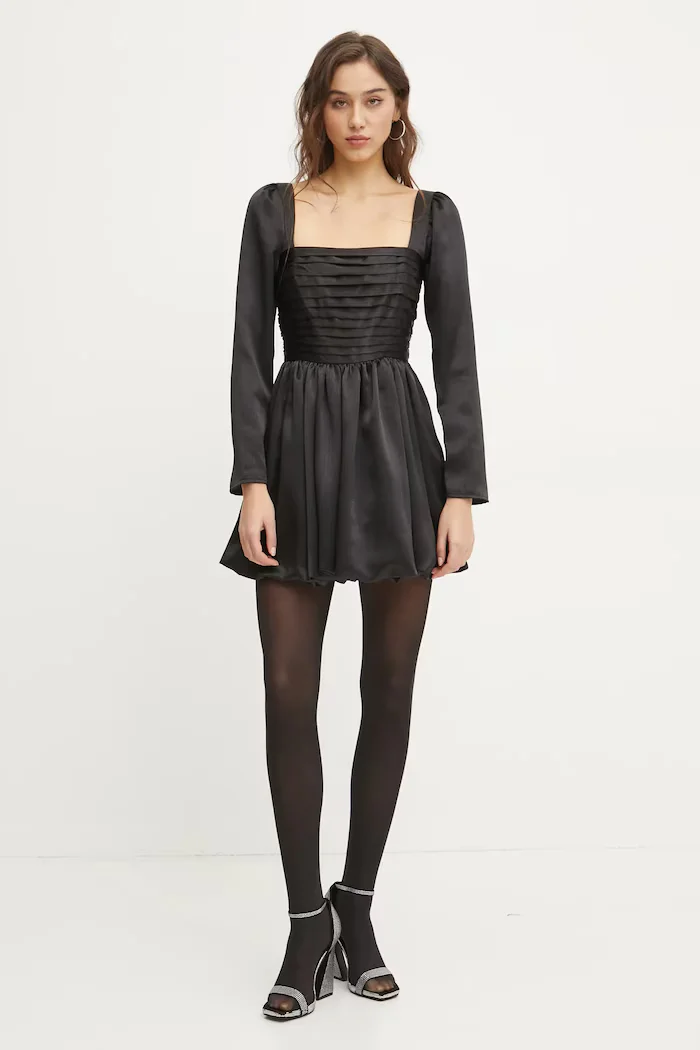 Abercrombie & Fitch Рокля в черно къса разкроена KI159-5085