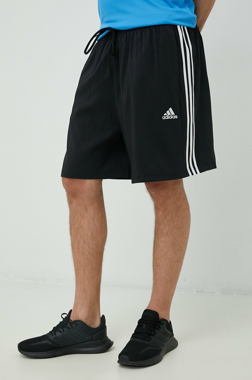 adidas Къс панталон за трениране Essentials Chelsea