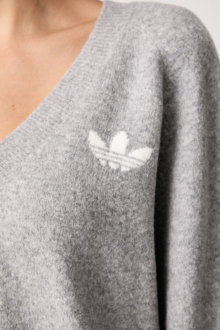 adidas Originals пуловер дамски Essentials Knit сив IA4446