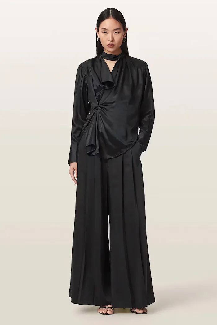 AllSaints блуза с прехлупване дамска от вискоза ZELLIE черна с изчистена шарка W007PF