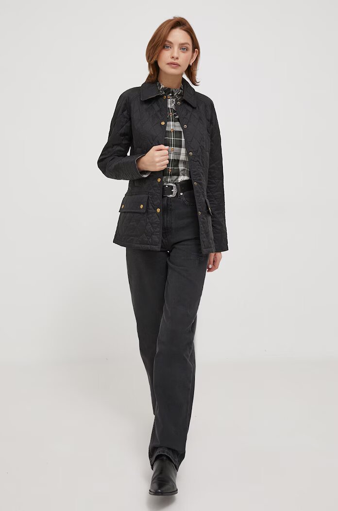 Barbour Яке Beadnell Quilt в черно преходен модел