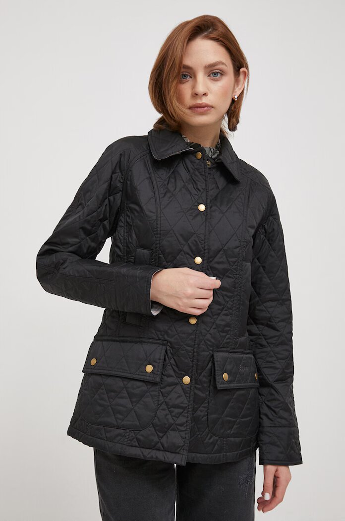 Barbour Яке Beadnell Quilt в черно преходен модел