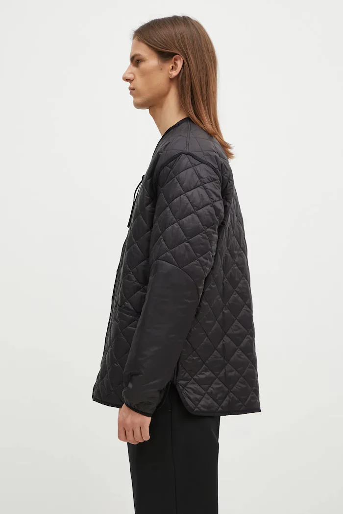 Barbour Яке Liddesdale Liner Quilted Jacket в черно преходен модел с уголемена кройка MQU1788
