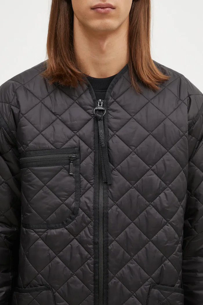 Barbour Яке Liddesdale Liner Quilted Jacket в черно преходен модел с уголемена кройка MQU1788