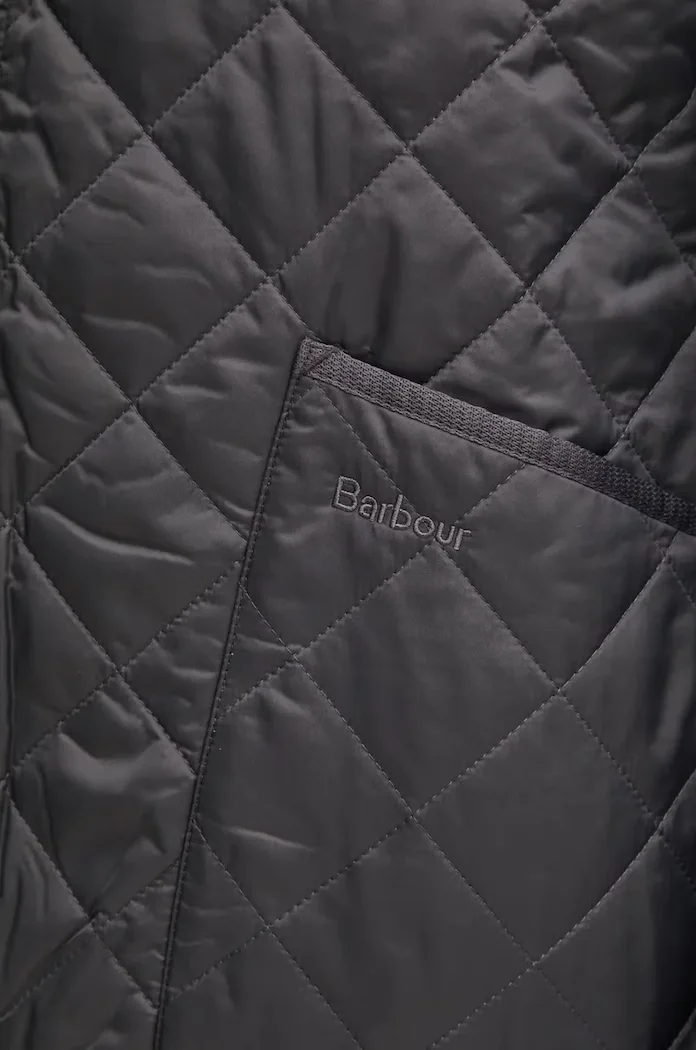 Barbour Яке в черно преходен модел