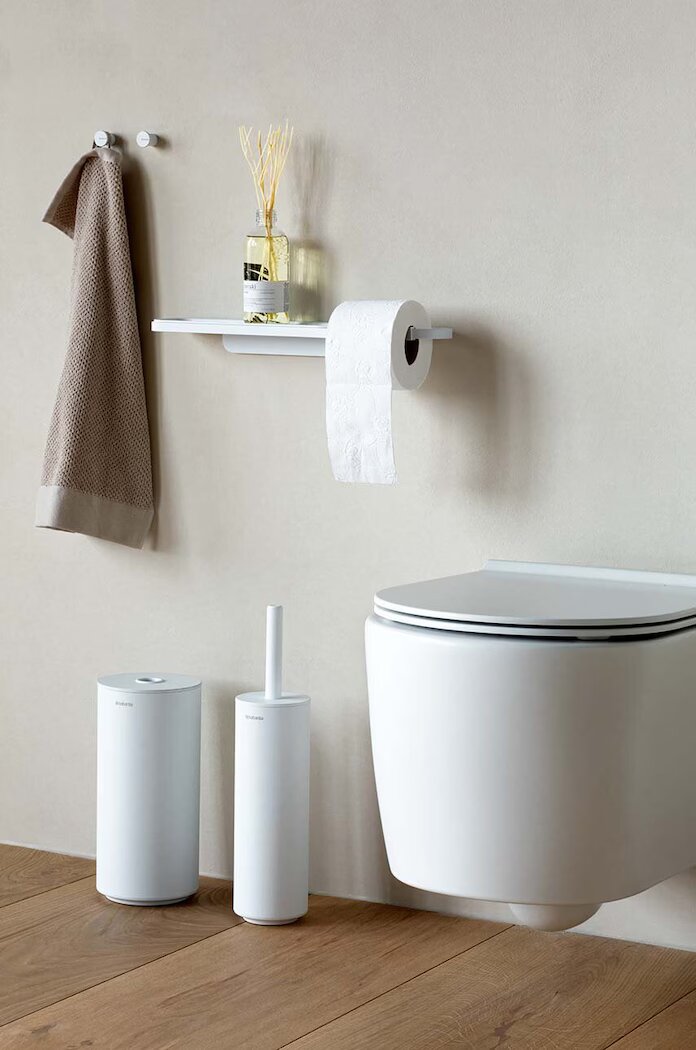 Brabantia Поставка за тоалетна хартия с рафт