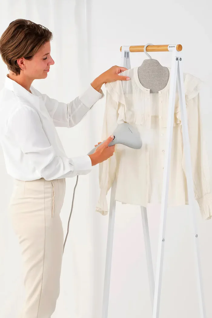 Brabantia Закачалка за гладене с уред за пара Steaming Clothes Hanger