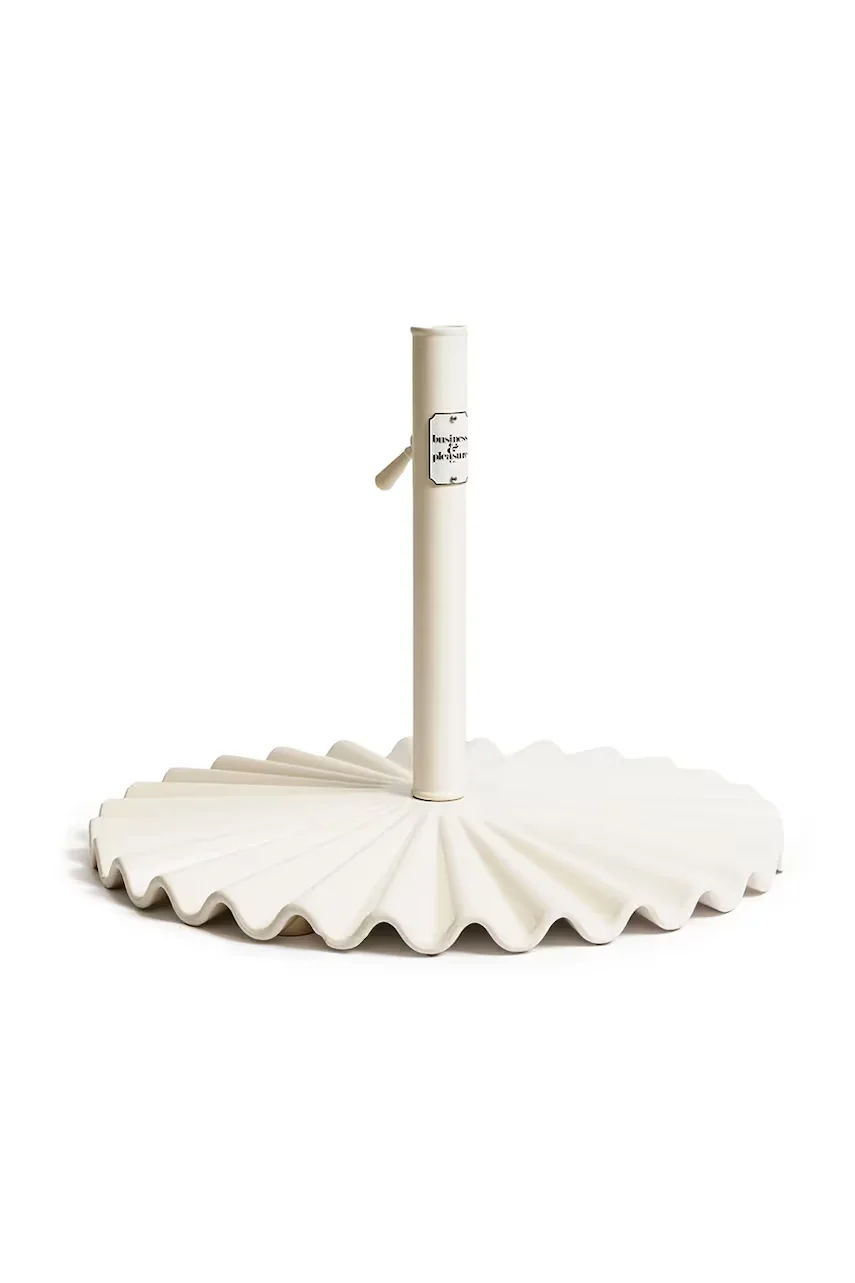 Business & Pleasure Co. Стойка за градински чадър Clamshell Base 40 kg