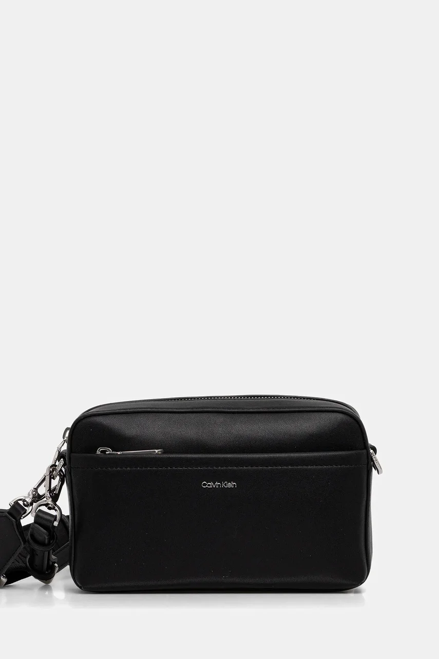 Calvin Klein Чанта