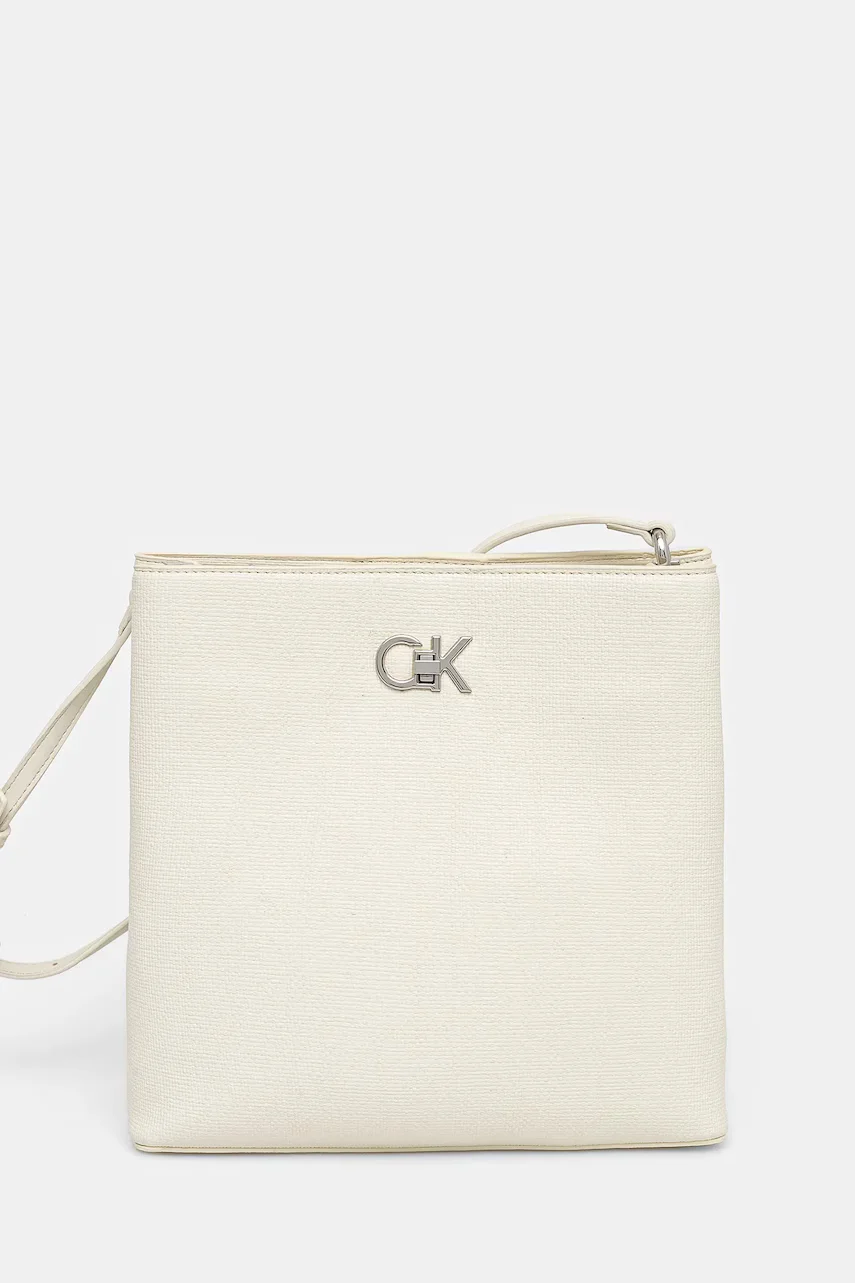 Calvin Klein Чанта