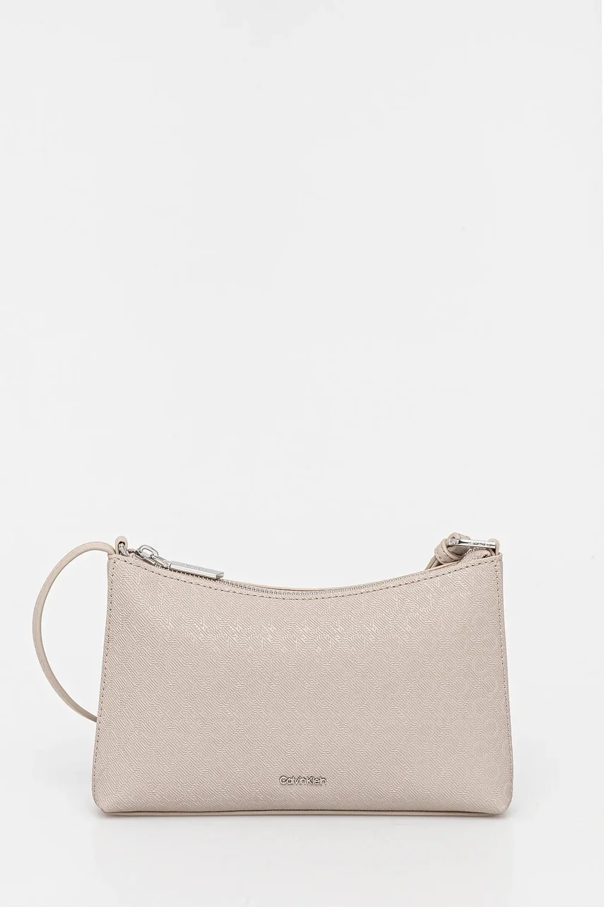 Calvin Klein Чанта