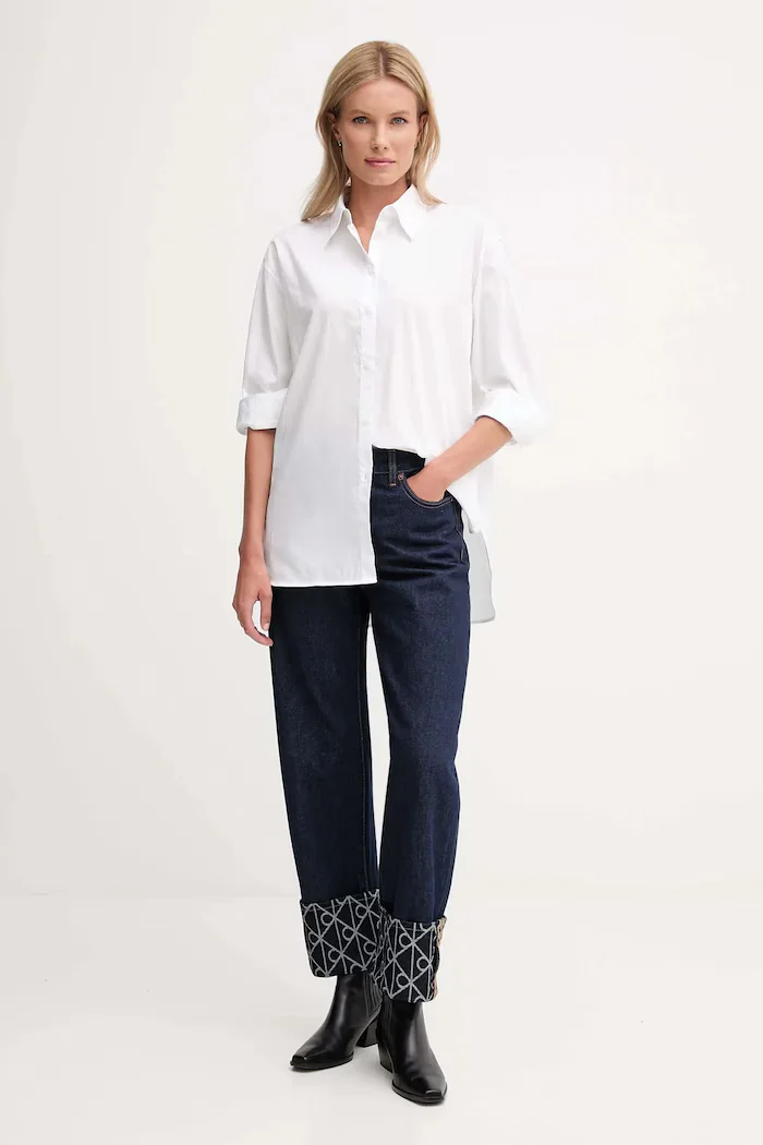 Calvin Klein Jeans Памучна риза дамска в бяло със свободна кройка с класическа яка LV044D167G